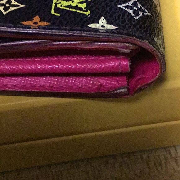 Louis Vuitton Wallet - Picture 7 of 7